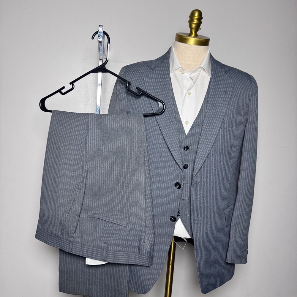Richman 3-Piece Suit Mens 42R W36 Grey Pinstripe Vintage 1982 Wool 2-Button